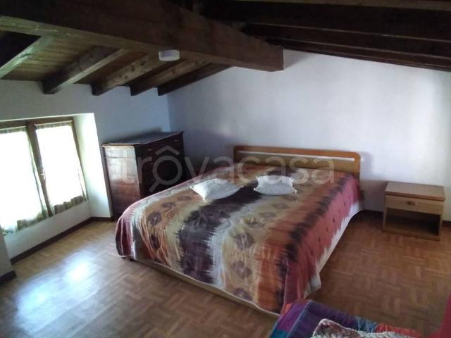 Appartamento in in affitto da privato a Brenzone sul Garda via Prada, 10, terrazzo, da privato, vista lago TrovaCasa