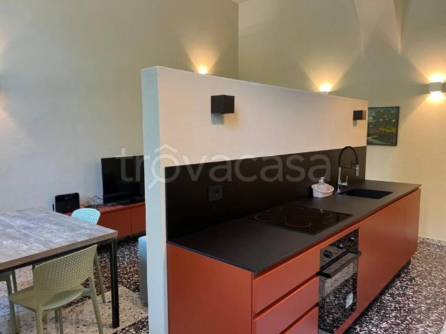 Appartamento in in affitto da privato a Brivio piazza Palma, 2, da privato, frigorifero, ingresso indipendente TrovaCasa
