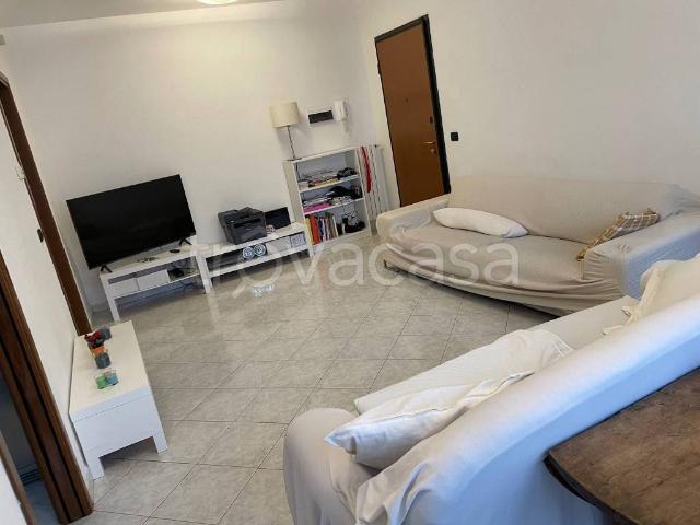 Appartamento in in affitto da privato a Buccinasco via Luigi Cadorna, 8, giardino privato, terrazzo, da privato TrovaCasa