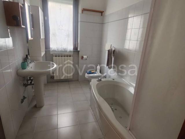 Appartamento in in affitto da privato a Busto Arsizio viale della Repubblica, 30/b, box, da privato, cantina TrovaCasa