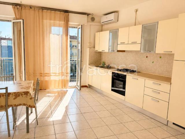 Appartamento in in affitto da privato a Gabicce Mare via Edmondo De Amicis, 41, terrazzo, da privato, vicinanze negozi TrovaCasa