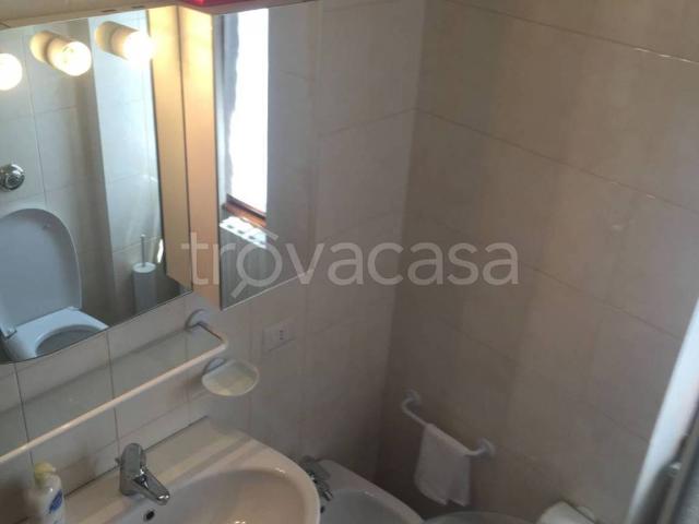 Appartamento in in affitto da privato a Gardone Riviera via Dosso, 28, arredato, terrazzo, da privato TrovaCasa