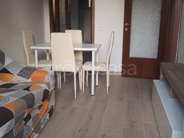 Appartamento in in affitto da privato a Garlasco via Madonna della Bozzola, da privato, lavatrice, sala da pranzo TrovaCasa