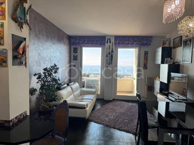 Appartamento in in affitto da privato a Genova via delle Eriche, 51, box, da privato, vista mare TrovaCasa