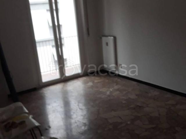 Appartamento in in affitto da privato a Genova via Luigi Gherzi, 14, da privato, ascensore TrovaCasa