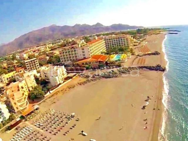 Appartamento in in affitto da privato a Giardini Naxos via Sileno, posto auto, da privato, ascensore TrovaCasa