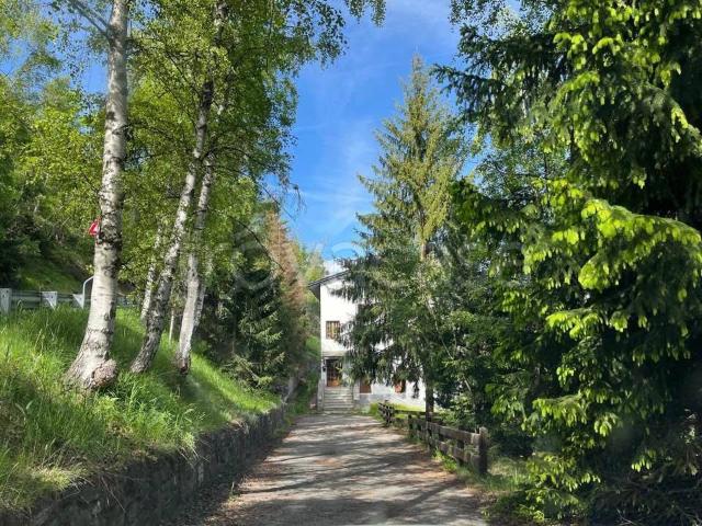 Appartamento in in affitto da privato a Gressan località Batzà, 6, da privato, balcone TrovaCasa