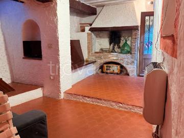 Appartamento in in affitto da privato a Guidonia Montecelio via San Lorenzo, 41, da privato, buono stato, luminoso TrovaCasa