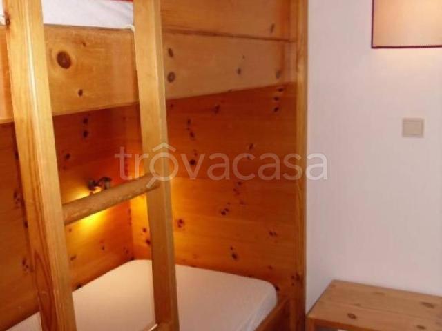 Appartamento in in affitto da privato a Dobbiaco strada Statale di Alemagna, box, da privato, piscina TrovaCasa