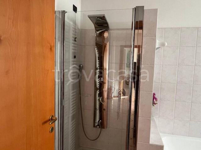 Appartamento in in affitto da privato a Darfo Boario Terme via Manifattura Vit. Olcese, 68, arredato, giardino privato, da privato TrovaCasa