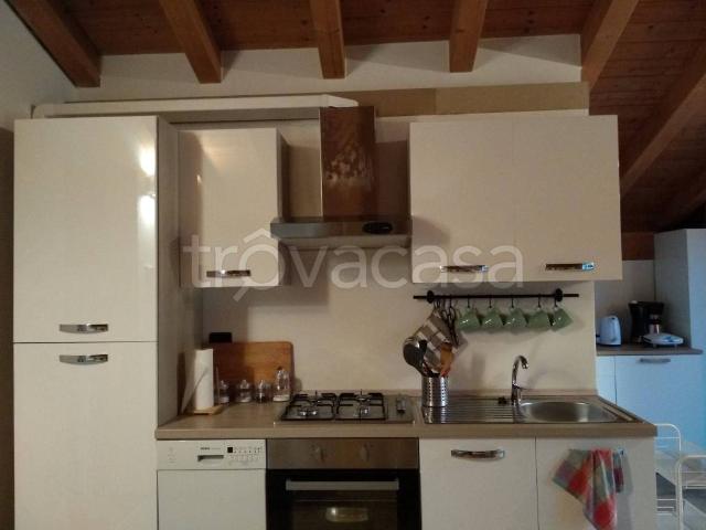 Appartamento in in affitto da privato a Dubino via Colombaio, 24, giardino, da privato TrovaCasa
