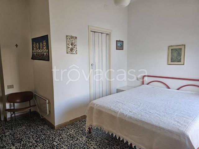 Appartamento in in affitto da privato a Follonica via Isola di Gorgona, 12, da privato, balcone TrovaCasa