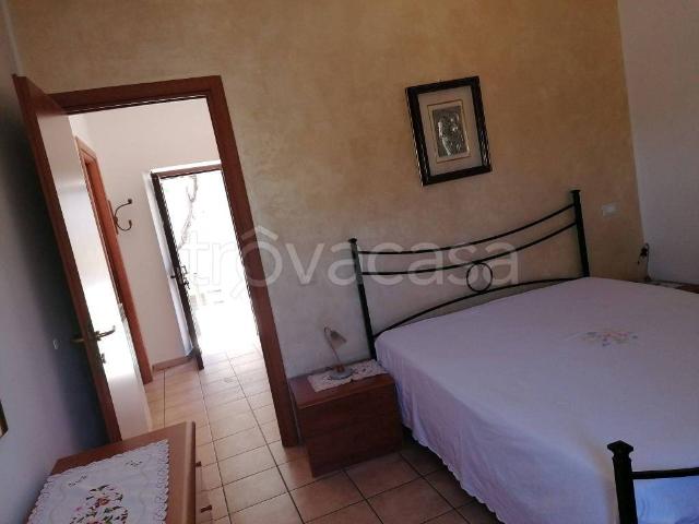 Appartamento in in affitto da privato a Fabrica di Roma chiusa di Via San Rocco, 8, arredato, giardino, terrazzo TrovaCasa