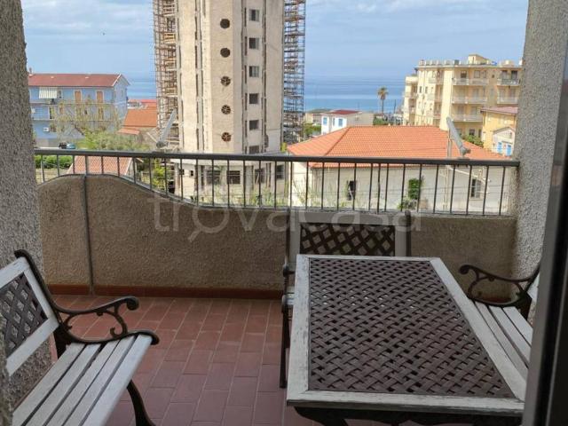 Appartamento in in affitto da privato a Falerna via Giovanni xxiii, 1, arredato, da privato, vista mare TrovaCasa