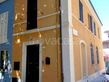 Appartamento in in affitto da privato a Fano via Giuseppe Castellani, 1, arredato, giardino privato, da privato TrovaCasa