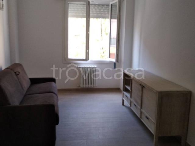Appartamento in in affitto da privato a Ferrara via Fulvio Testi, 20, arredato, da privato, ascensore TrovaCasa