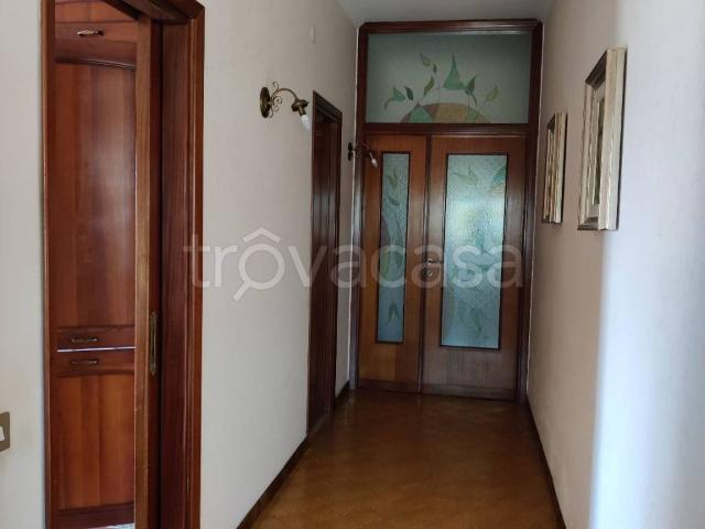 Appartamento in in affitto da privato a Fiumicino via Monte Solarolo, 233, da privato, aria condizionata, balcone TrovaCasa