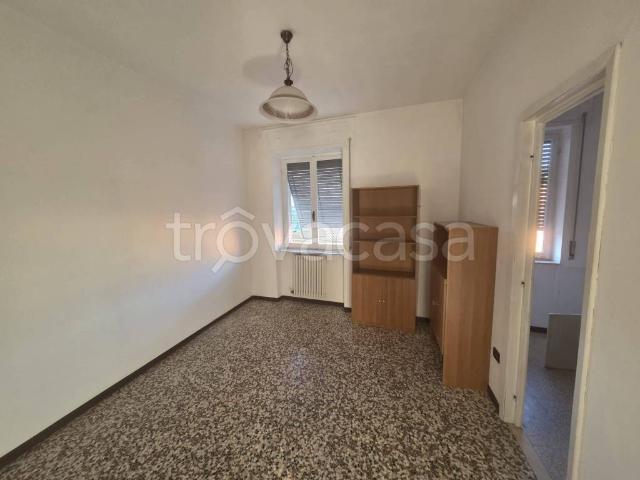Appartamento in in affitto da privato a Fiorenzuola d'Arda via Cecilia Maldea, 7, da privato, cantina, balcone TrovaCasa