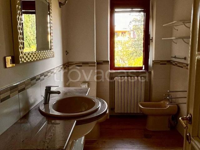 Appartamento in in affitto da privato a Frosinone via Tommaso Landolfi, arredato, da privato, caminetto TrovaCasa