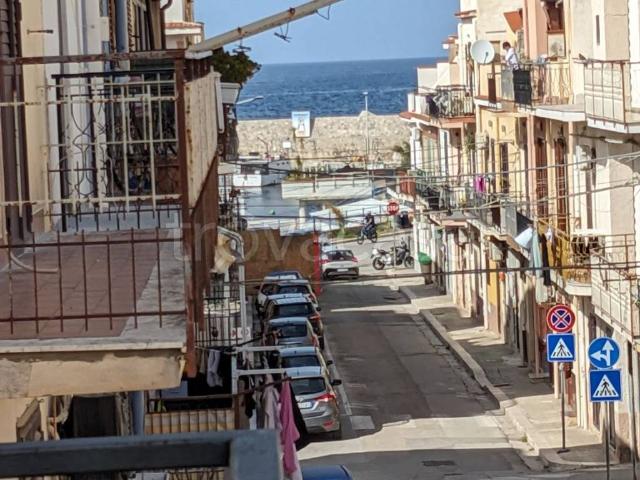 Appartamento in in affitto da privato a Isola delle Femmine via Di Maggio, 66, posto auto, da privato, balcone TrovaCasa