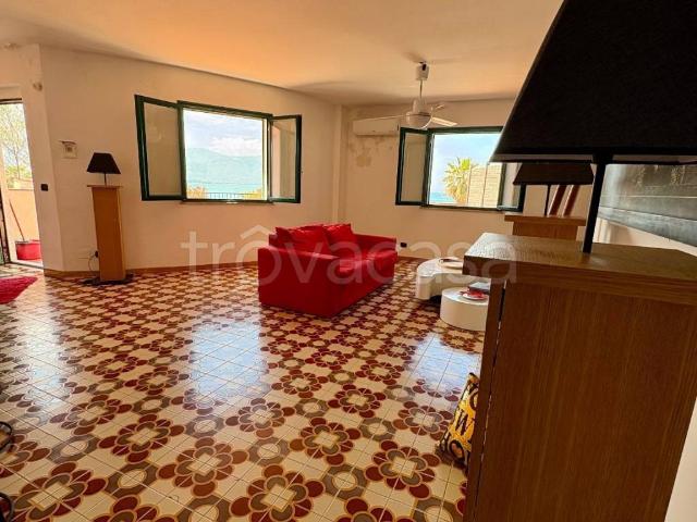 Appartamento in in affitto da privato a Isola delle Femmine viale Marino, 29, terrazzo, da privato, fronte mare TrovaCasa