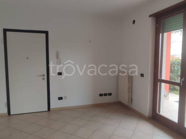 Appartamento in in affitto da privato a Oppeano via Spinetti, snc, non arredato/vuoto, giardino privato, box TrovaCasa
