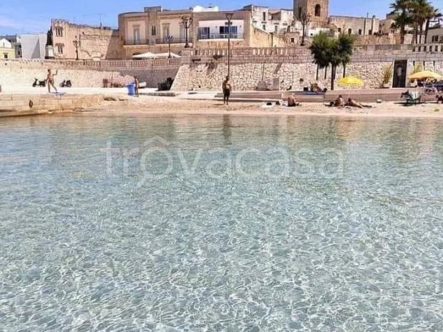 Appartamento in in affitto da privato a Otranto via Ottocento Martiri, 18, da privato, centrale, lavatrice TrovaCasa