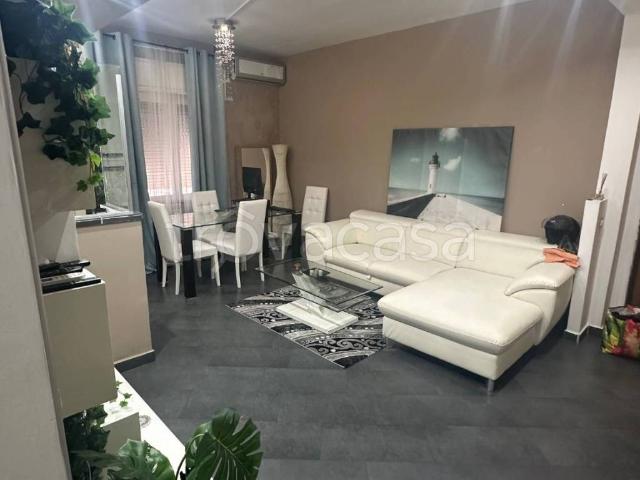 Appartamento in in affitto da privato a Latina via Don Carlo Torello, 105, arredato, da privato, balcone TrovaCasa
