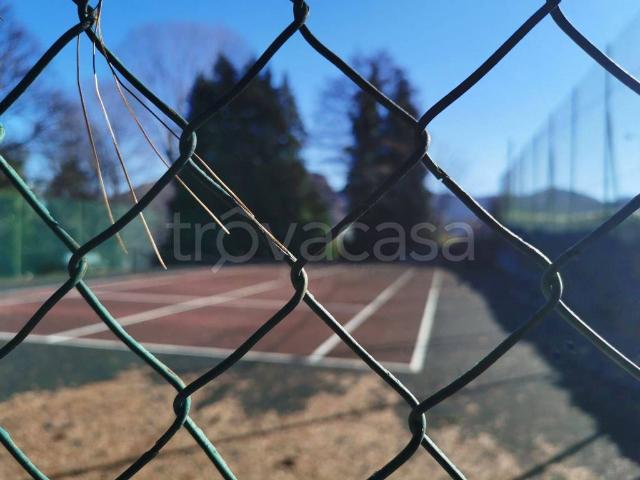 Appartamento in in affitto da privato a Lavena Ponte Tresa via Salita al Fano, 3, da privato, vista lago, ristrutturato TrovaCasa