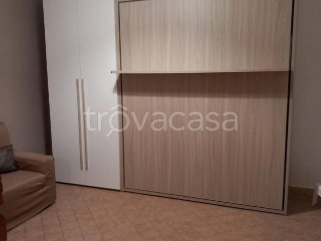 Appartamento in in affitto da privato a Lavello via Adige, 11, da privato, lavatrice, frigorifero TrovaCasa