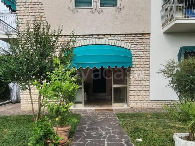 Appartamento in in affitto da privato a Lazise vicolo Casara, 13, giardino, da privato, caminetto TrovaCasa
