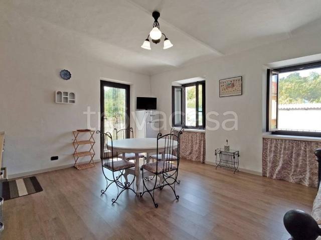 Appartamento in in affitto da privato a La Morra via Fontane, 3, terrazzo, da privato TrovaCasa