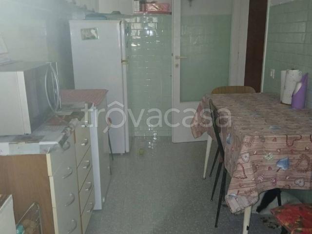 Appartamento in in affitto da privato a Ladispoli via Roma, 72, arredato, da privato, riscaldamento autonomo TrovaCasa