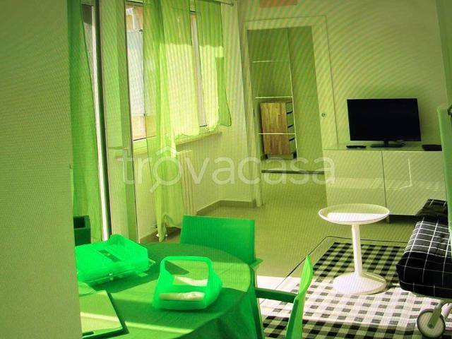 Appartamento in in affitto da privato a Lecce via Casale Cerrate, 13, da privato, centrale, piscina TrovaCasa
