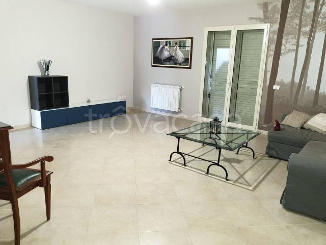 Appartamento in in affitto da privato a Lentini via Santo Mazzarino, 12, da privato, riscaldamento autonomo, ristrutturato TrovaCasa