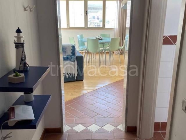 Appartamento in in affitto da privato a Livorno viale Italia, 191, arredato, posto auto, da privato TrovaCasa