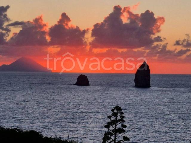 Appartamento in in affitto da privato a Lipari via delle Ville, da privato, lavatrice, aria condizionata TrovaCasa