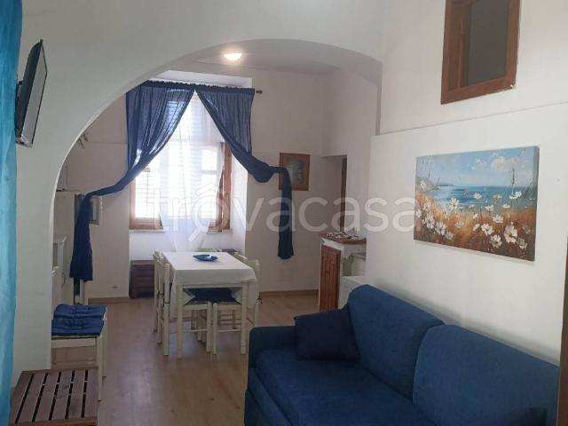 Appartamento in in affitto da privato a Lipari via Marina Garibaldi, 16, da privato, centrale, vicinanze negozi TrovaCasa