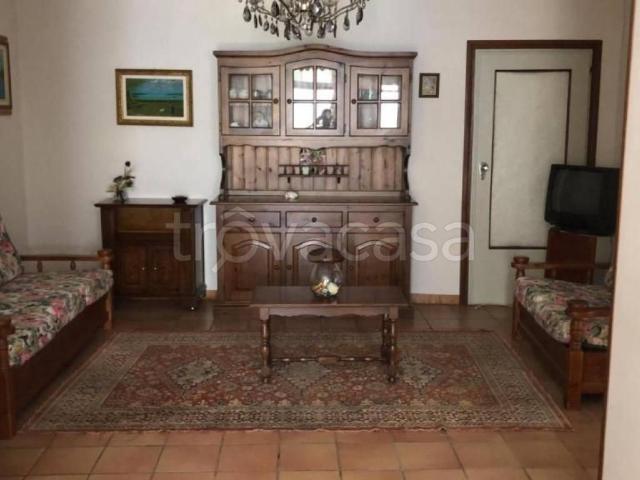 Appartamento in in affitto da privato a Lucoli via Lupacchini, 3, terrazzo, da privato, luminoso TrovaCasa