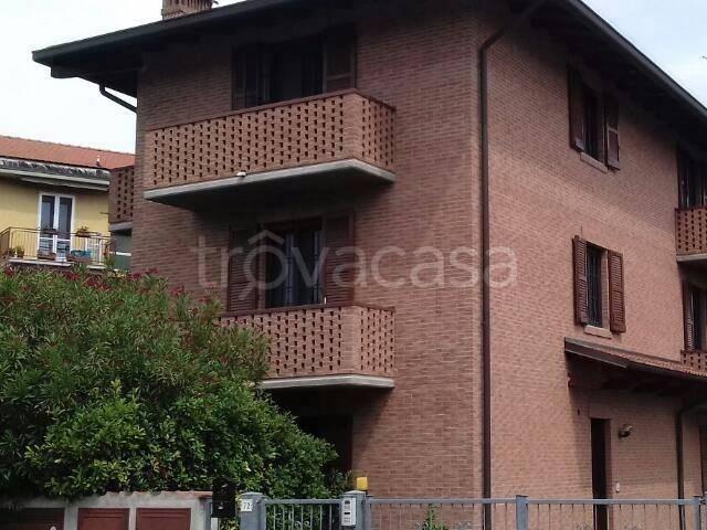 Appartamento in in affitto da privato a Modena via Carlo Pisacane, 72, arredato, posto auto, box TrovaCasa