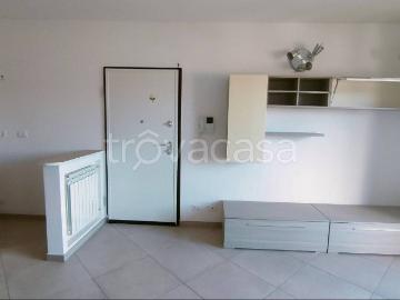 Appartamento in in affitto da privato a Monte Romano via del Pascolaro, 43, arredato, da privato TrovaCasa