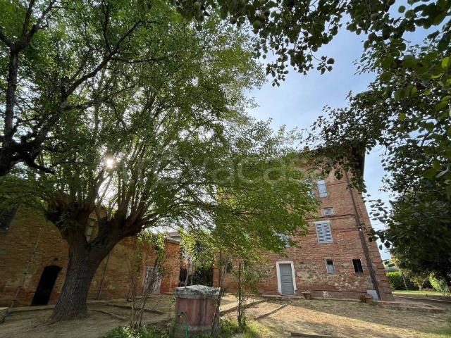 Appartamento in in affitto da privato a Montepulciano via della Resistenza, da privato, travi a vista, doppia esposizione TrovaCasa