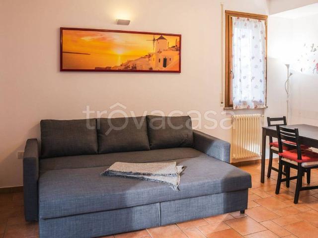 Appartamento in in affitto da privato a Montescudo Monte Colombo via Peschiera, 57, da privato, lavatrice, ingresso indipendente TrovaCasa