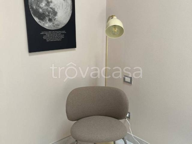 Appartamento in in affitto da privato a Magenta via Pusterla, 8, da privato, travi a vista, luminoso TrovaCasa