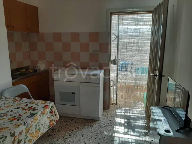 Appartamento in in affitto da privato a Manduria via delle Ombrine, 7, da privato, aria condizionata, veranda TrovaCasa