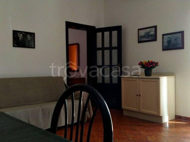 Appartamento in in affitto da privato a Margherita di Savoia via Albergo, 15, arredato, da privato, riscaldamento autonomo TrovaCasa