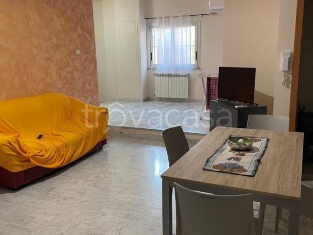 Appartamento in in affitto da privato a Marina di Gioiosa Ionica via Maggiore Pietro Toselli, 18, da privato, ascensore, centrale TrovaCasa