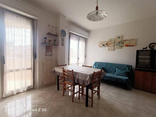 Appartamento in in affitto da privato a Martinsicuro via Castellano, 5, terrazzo, da privato TrovaCasa