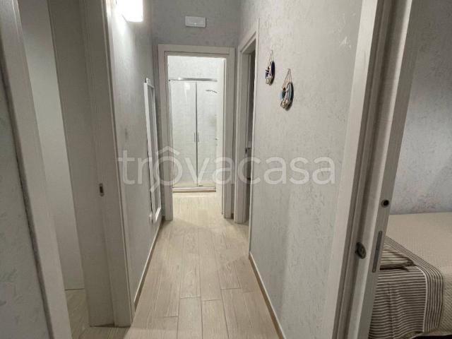 Appartamento in in affitto da privato a Melendugno via Vincenzo Bellini, 5, terrazzo, da privato, lungomare TrovaCasa