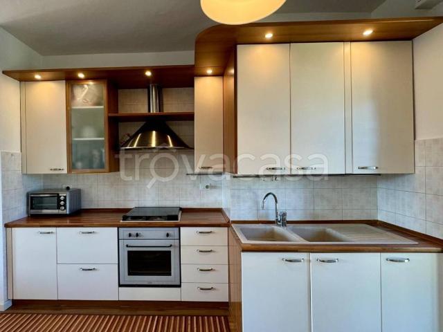 Appartamento in in affitto da privato a Milano via Val Trompia, 22, da privato, ristrutturato, vicinanze negozi TrovaCasa